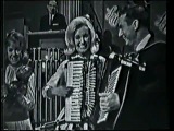 Janet Lennon (The Lawrence Welk Show) - Tick Tock Polka (1964)